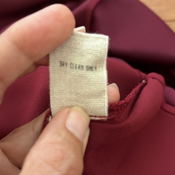 Anthropologie Moon River Burgundy Velvet Cold Shoulder Size S - Picture 9 of 9